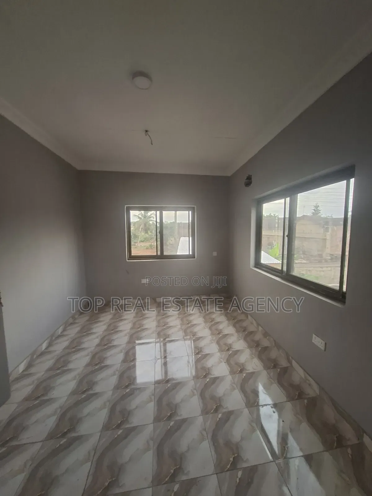 1bdrm Apartment in 100, North Legon for rent