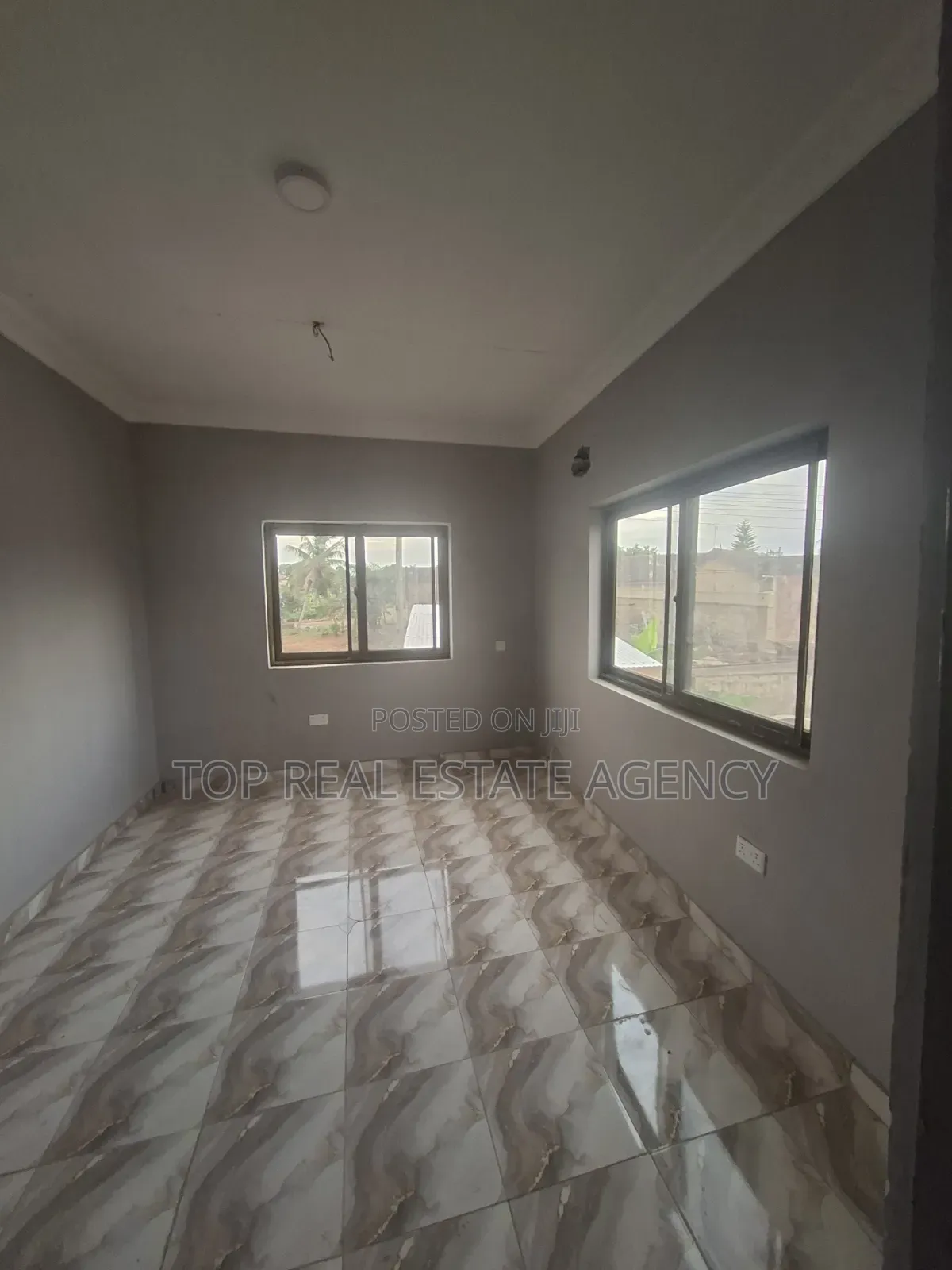 1bdrm Apartment in 100, North Legon for rent