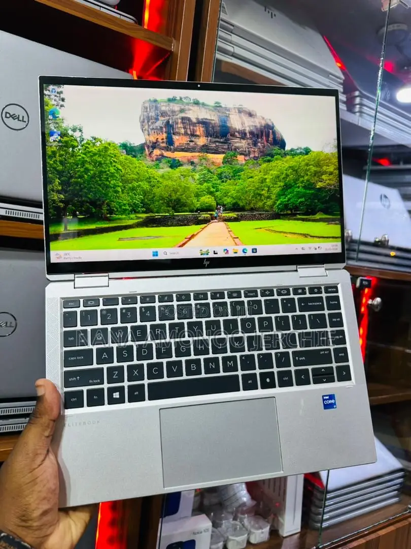 Laptop HP EliteBook 840 G8 16GB Intel Core i7 SSD 256GB