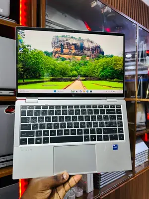 Laptop HP EliteBook 840 G8 16GB Intel Core i7 SSD 256GB