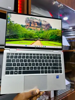 Laptop HP EliteBook 840 G8 16GB Intel Core i7 SSD 256GB