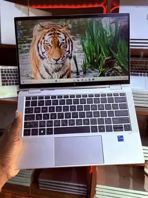 Laptop HP EliteBook 1040 G8 16GB Intel Core i5 SSD 512GB