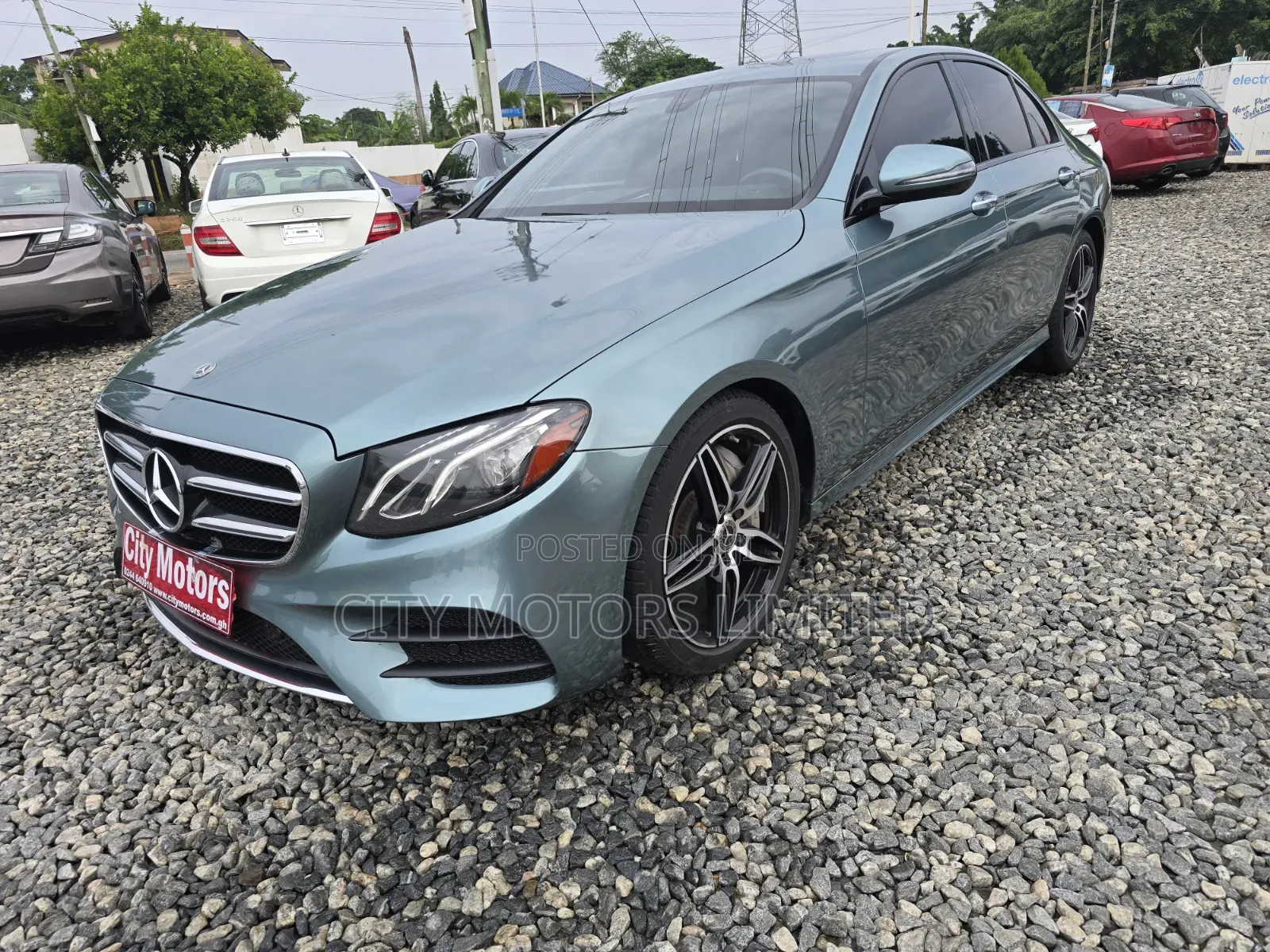 Mercedes-Benz E300 2019 Silver