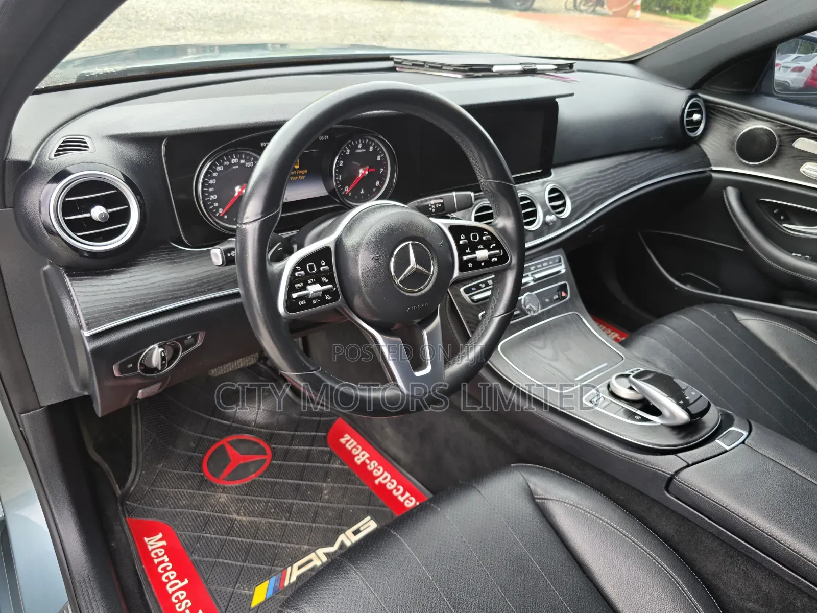 Mercedes-Benz E300 2019 Silver
