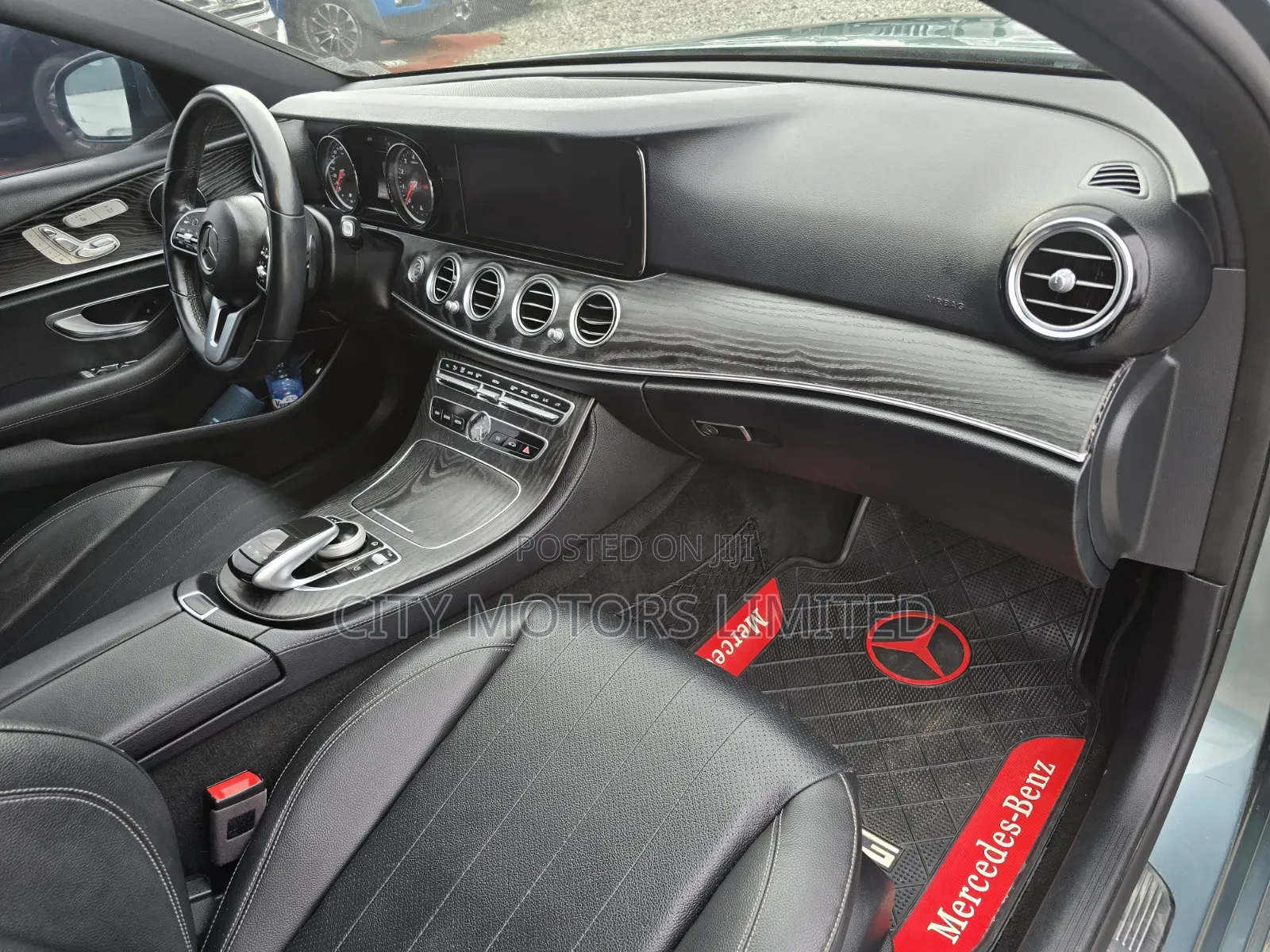 Mercedes-Benz E300 2019 Silver