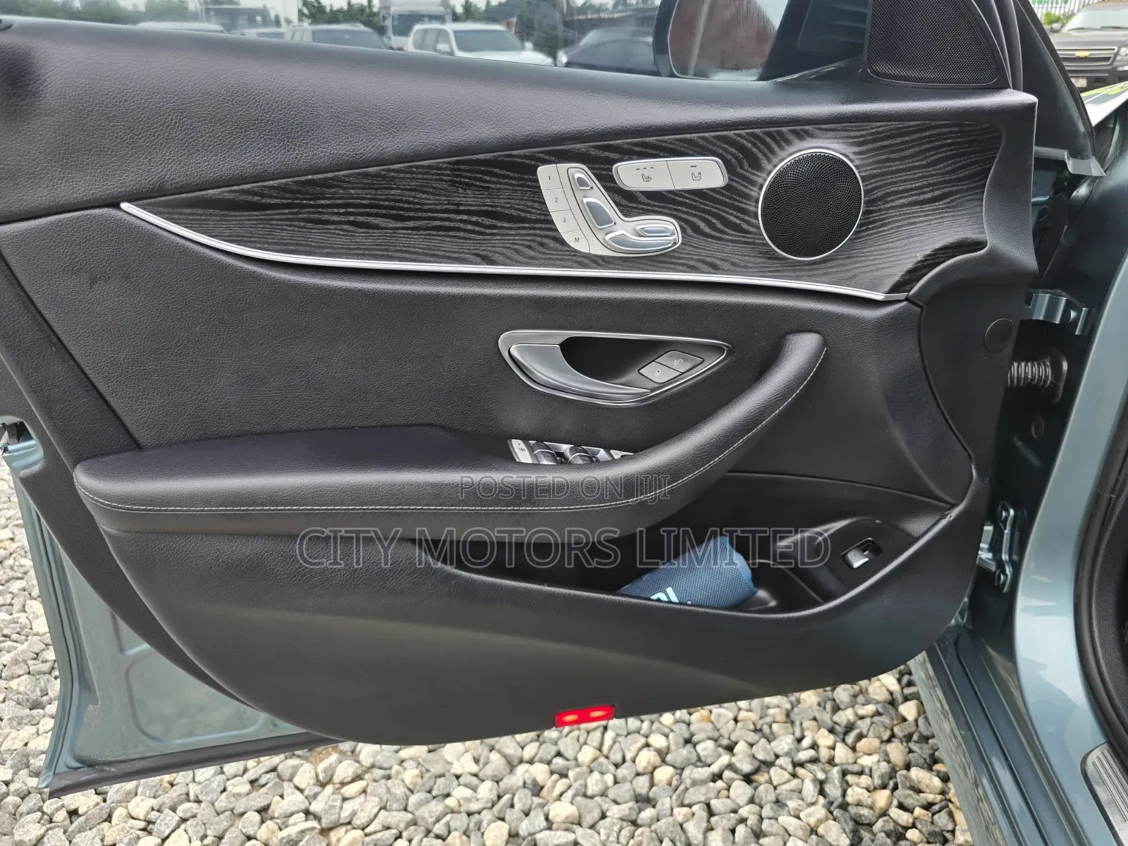 Mercedes-Benz E300 2019 Silver