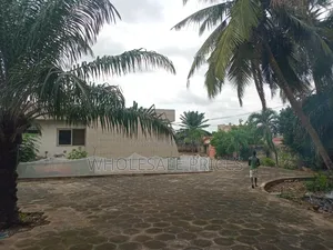 5bdrm House in Kwabenya for sale