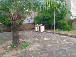 5bdrm House in Kwabenya for sale