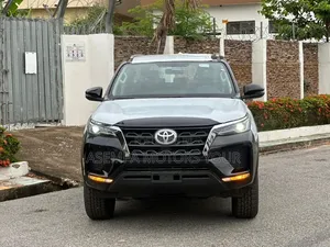 New Toyota Fortuner 2025 Black