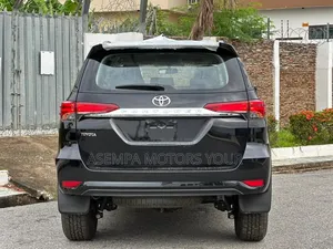 New Toyota Fortuner 2025 Black