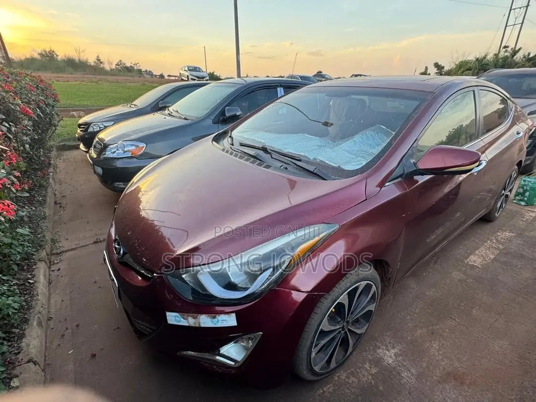 Hyundai Elantra Limited 4dr Sedan (1.8L 4cyl 6A) 2015 Red