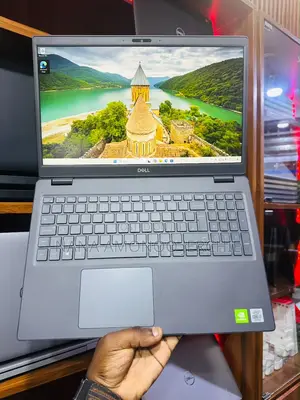 Laptop Dell Latitude 3510 16GB Intel Core i5 SSD 256GB