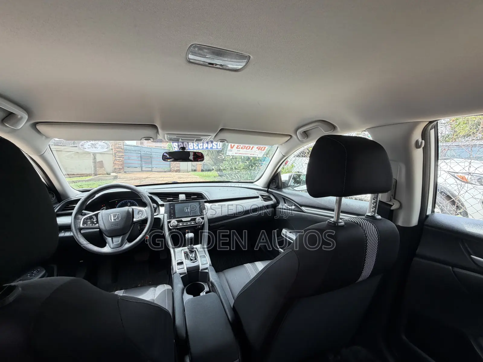 Honda Civic LX 4dr Sedan (2.0L 4cyl) 2017 White