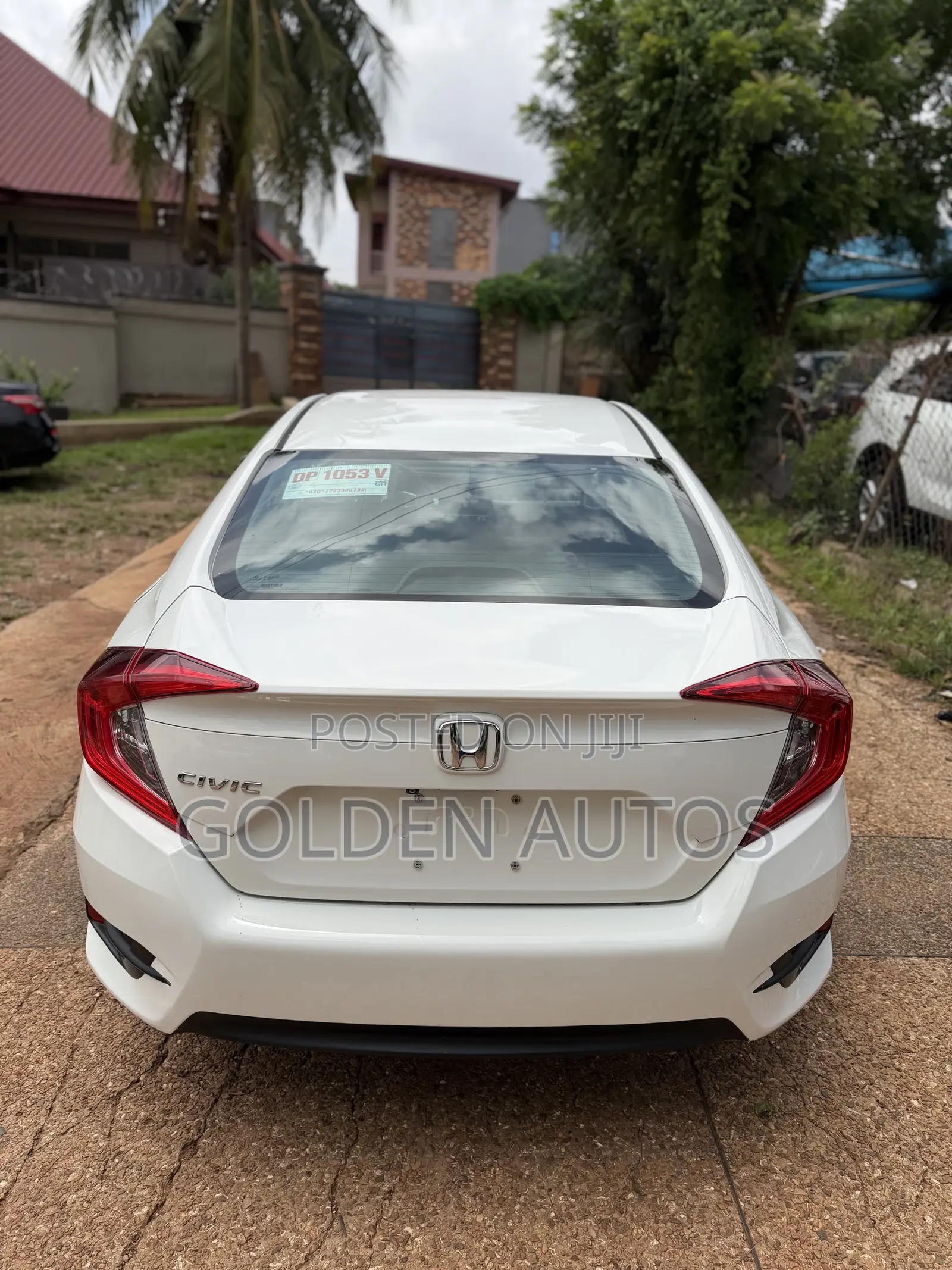 Honda Civic LX 4dr Sedan (2.0L 4cyl) 2017 White