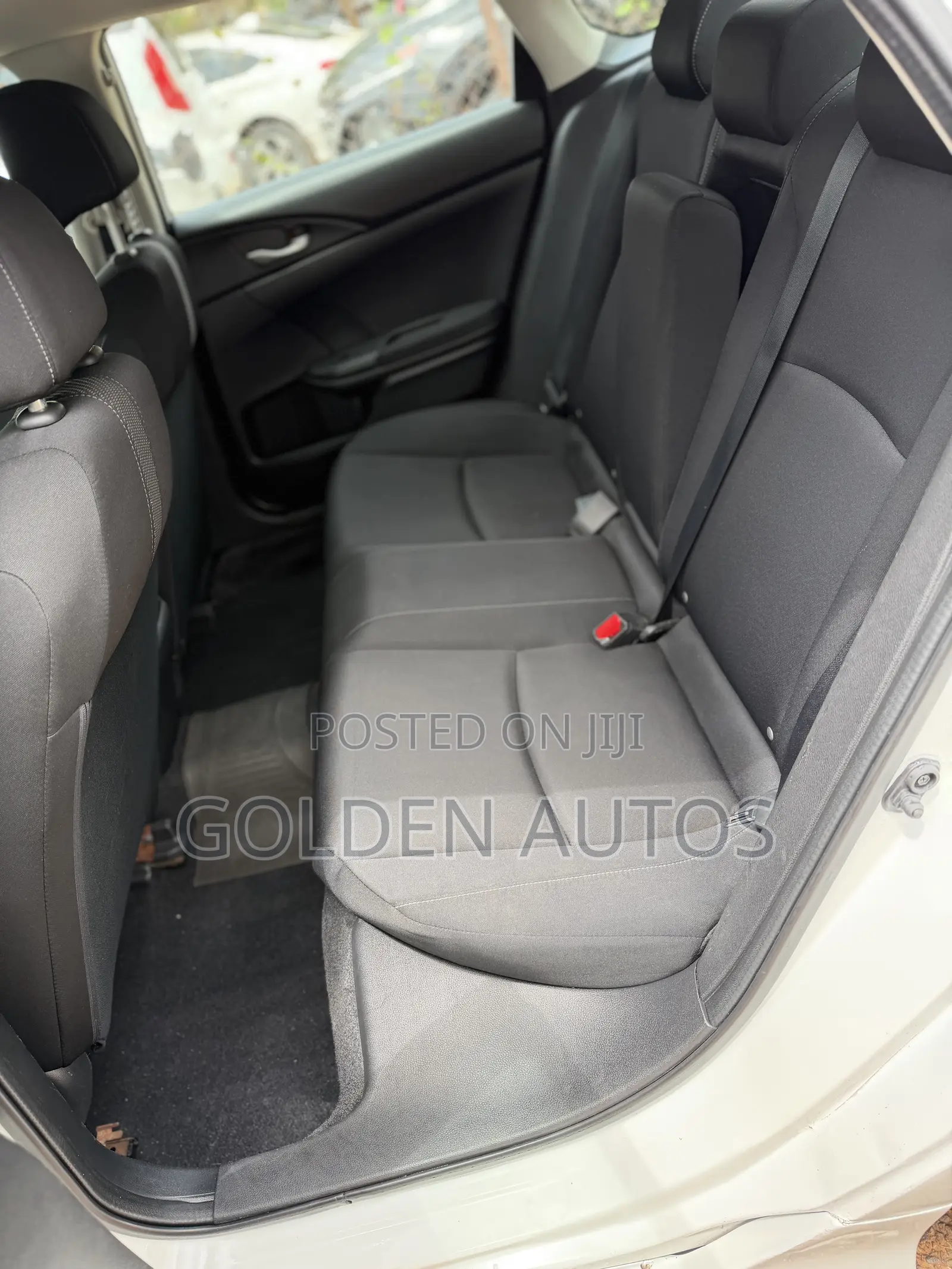 Honda Civic LX 4dr Sedan (2.0L 4cyl) 2017 White