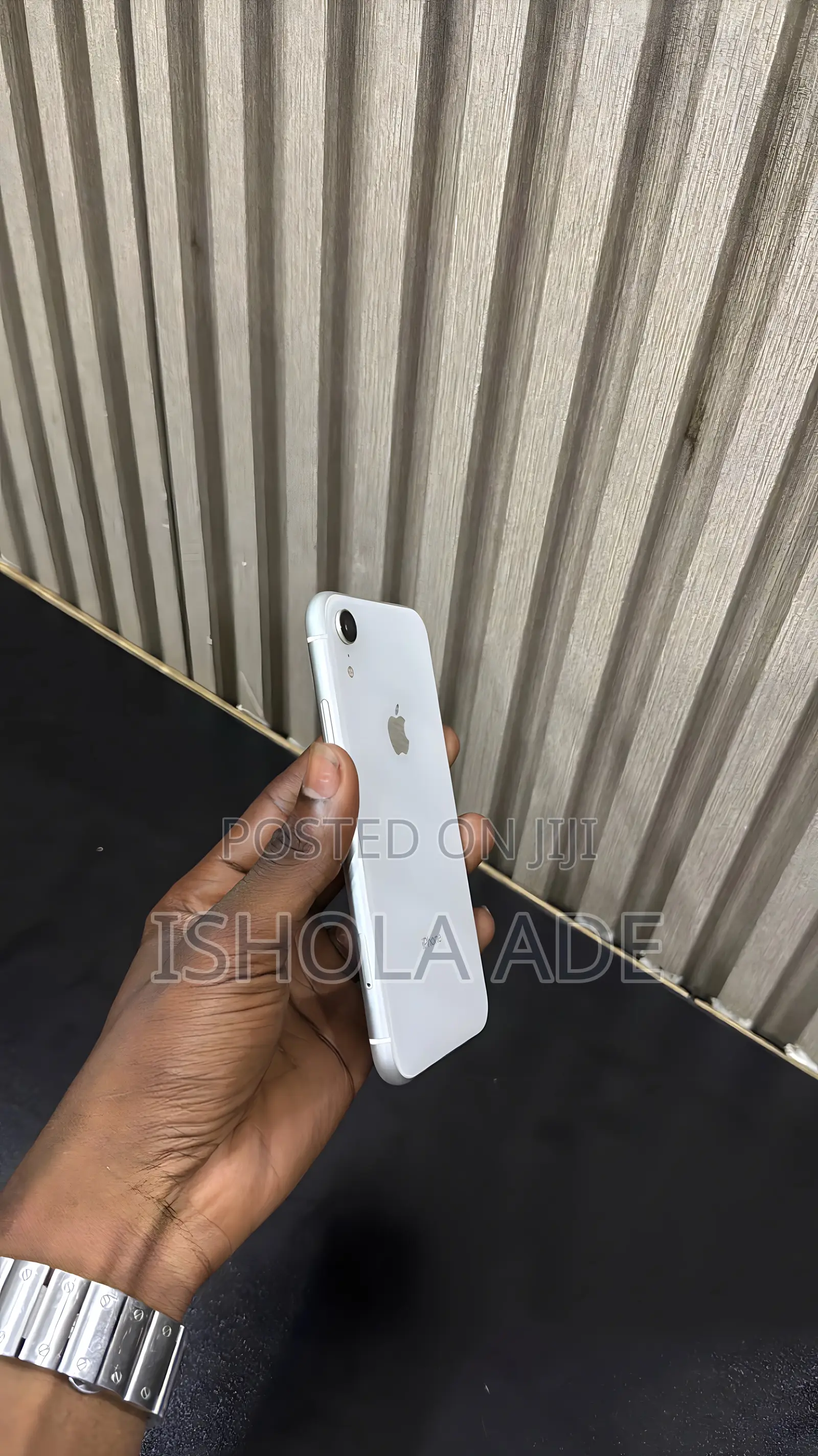 Apple iPhone XR 64 GB White