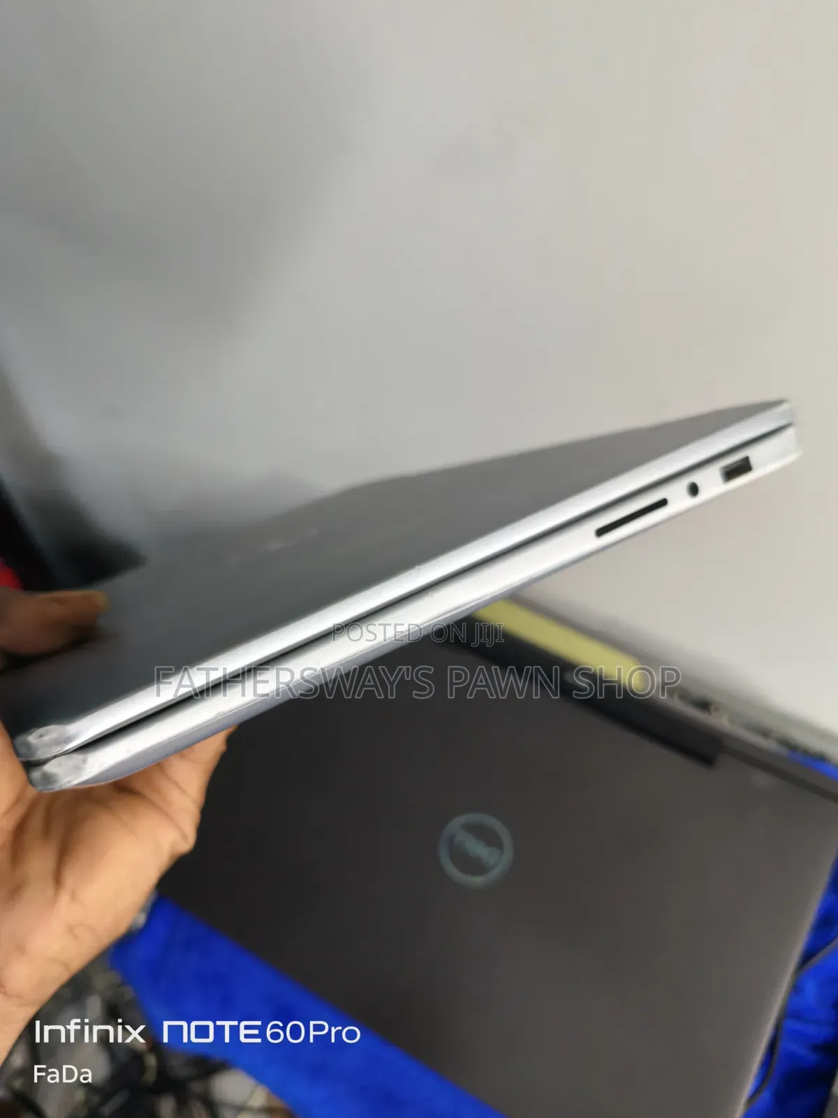 Laptop Dell Inspiron 14 7440 2-in-1 8GB Intel Core 5 SSD 256GB
