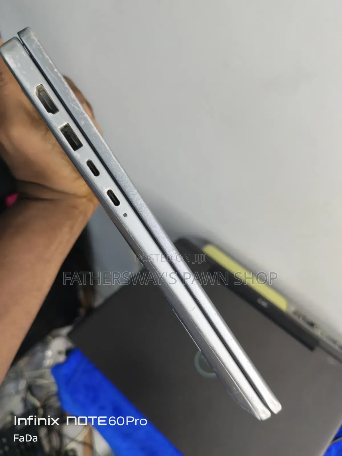 Laptop Dell Inspiron 14 7440 2-in-1 8GB Intel Core 5 SSD 256GB