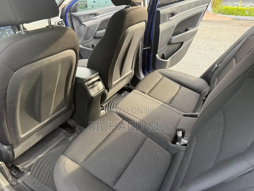 Hyundai Elantra SEL 2019 Blue