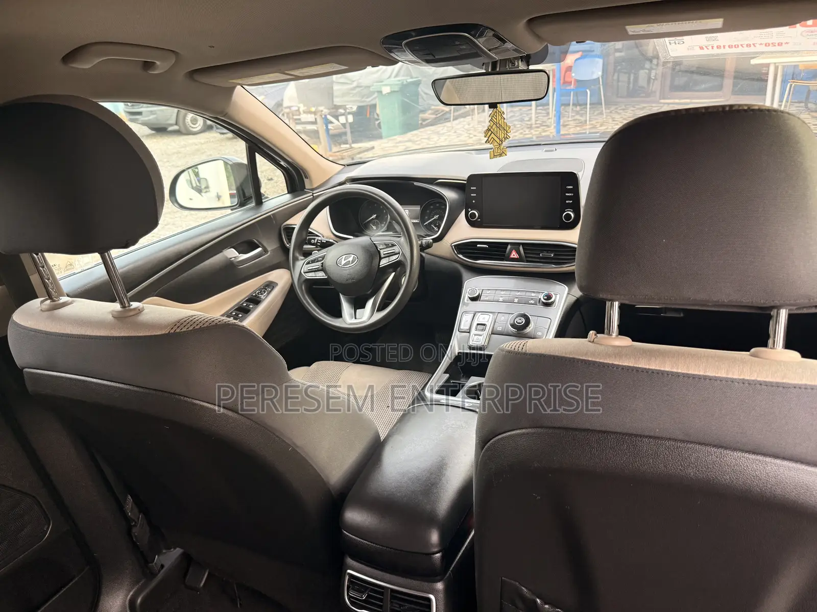 Hyundai Santa Fe SE (4 styles) 2022 Black