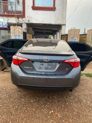 Toyota Corolla 2016 Gray