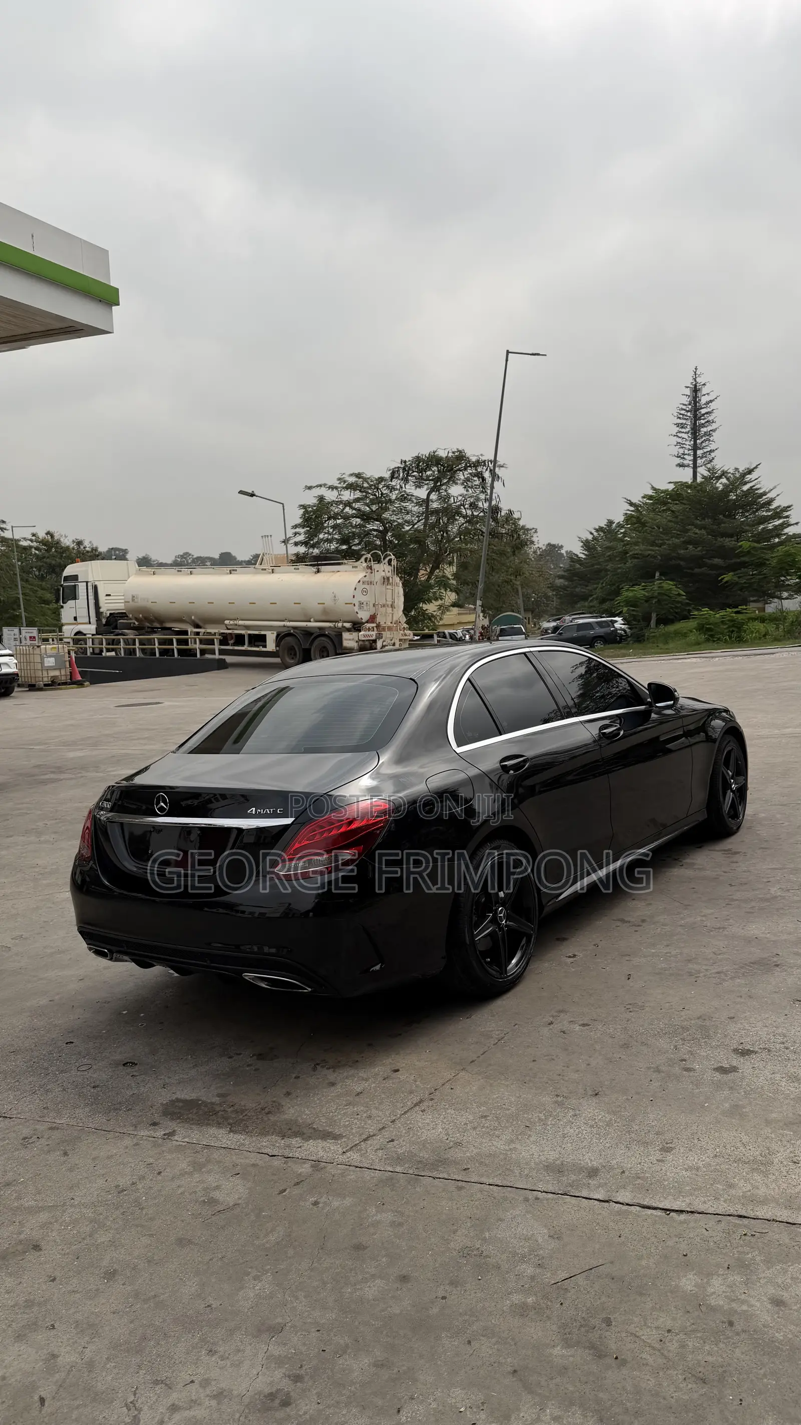 Mercedes-Benz C300 2016 Black