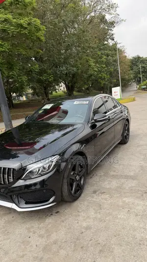 Mercedes-Benz C300 2016 Black
