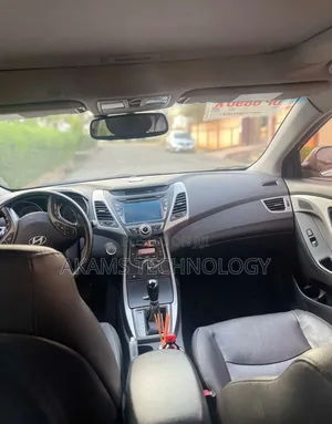 Hyundai Elantra 2015 Silver