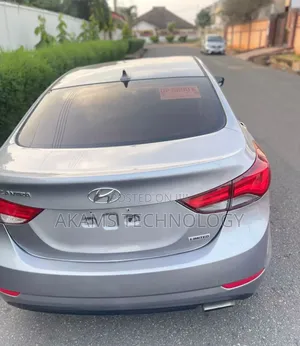 Hyundai Elantra 2015 Silver