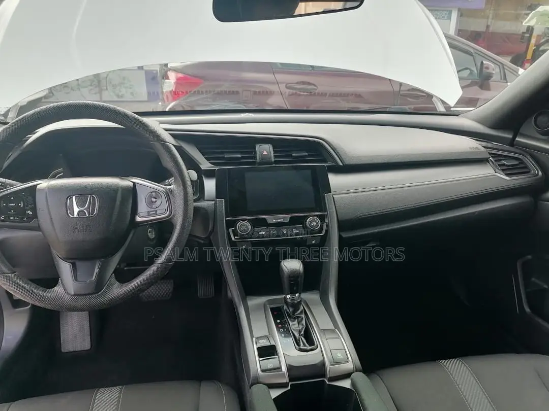 Honda Civic 2019 White