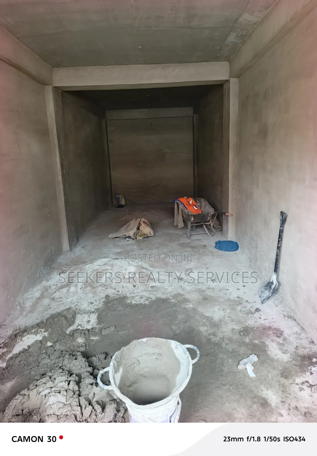 Newly Built Shops for Long Lease – Mokola Market, Accra