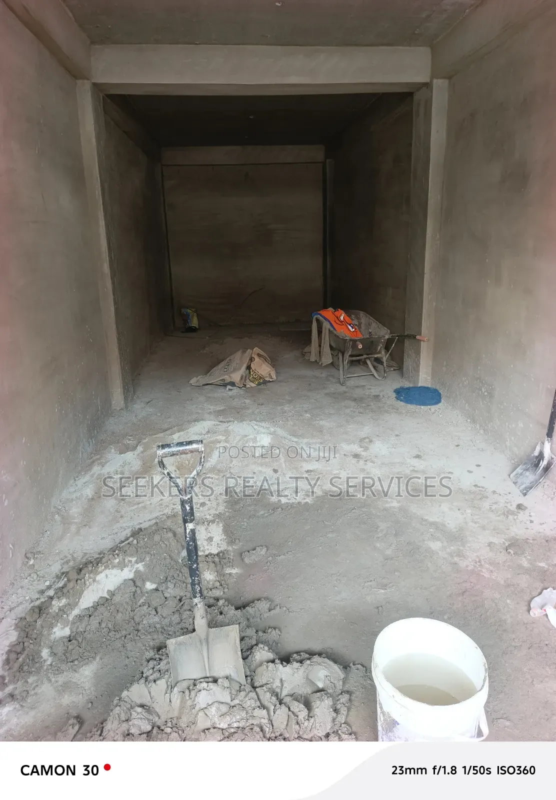 Newly Built Shops for Long Lease – Mokola Market, Accra
