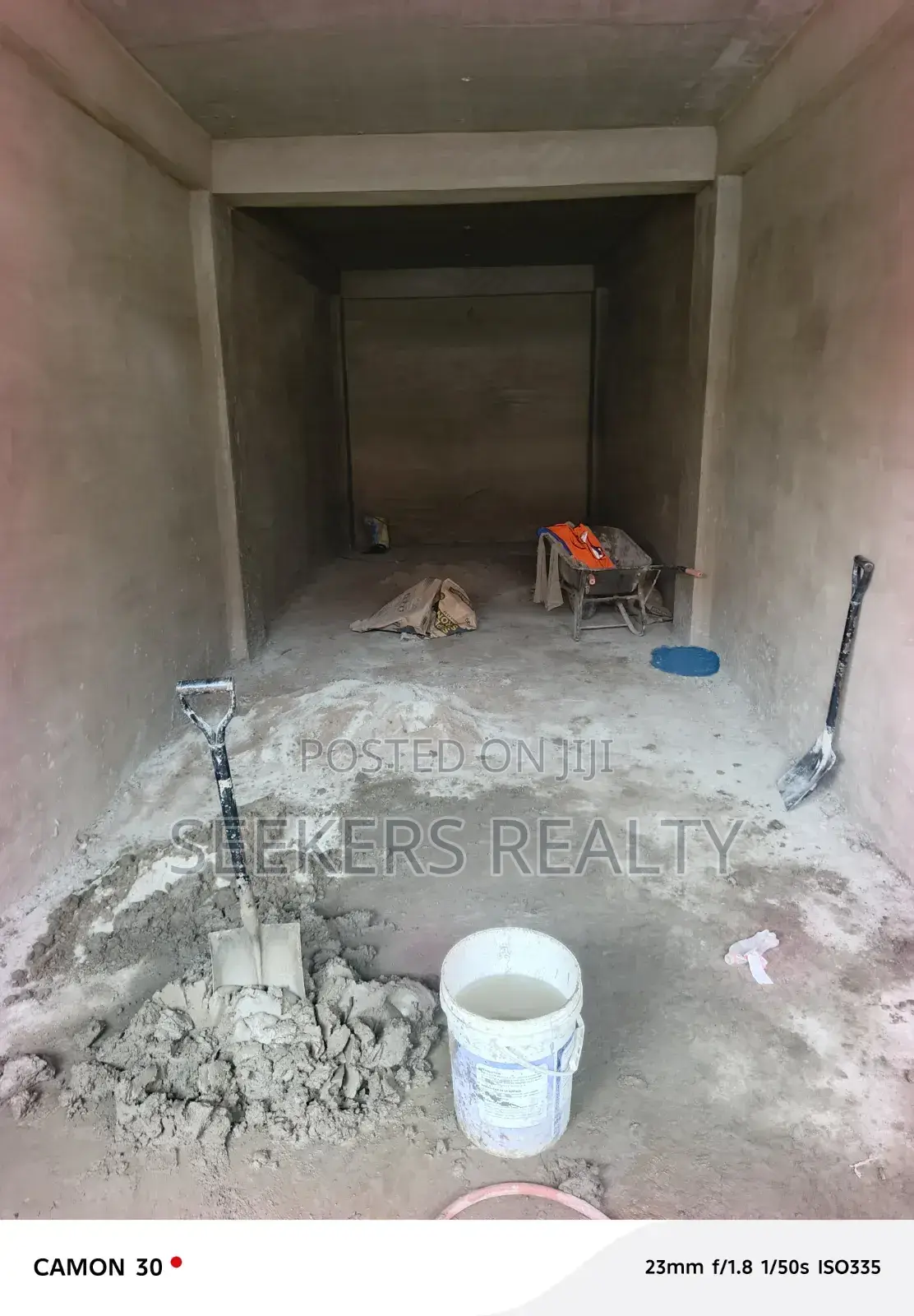 Newly Built Shops for Long Lease – Mokola Market, Accra