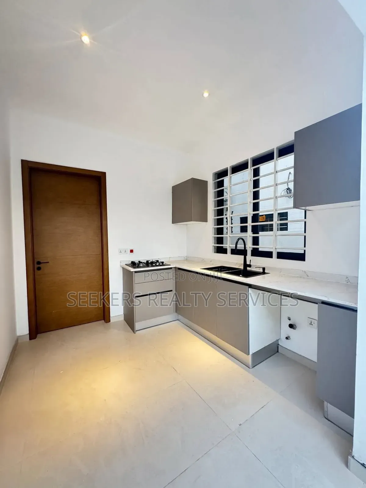 4bdrm House in Seekers Realty, Accra Metropolitan for sale