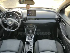 Toyota Yaris 2019 Red