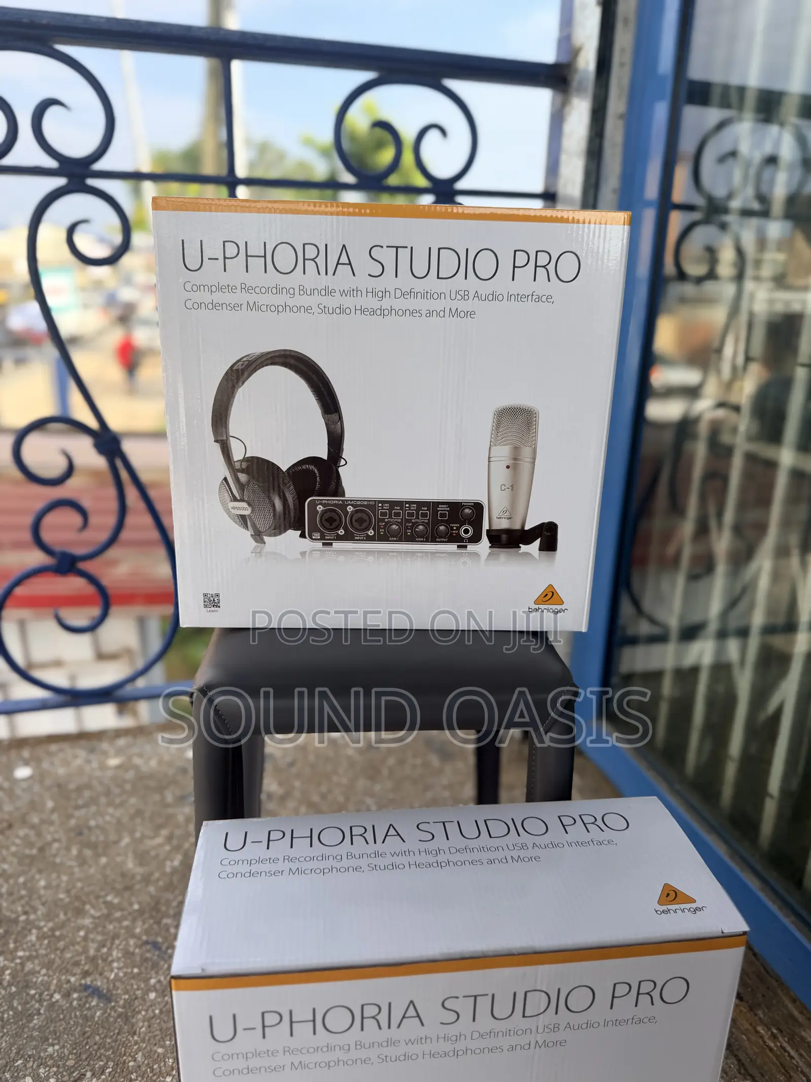 Behringer U-Phoria Studio Pro Complete Recording Bundle