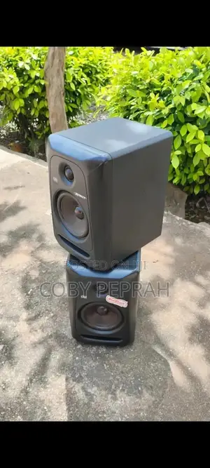 Krk Rokit 5