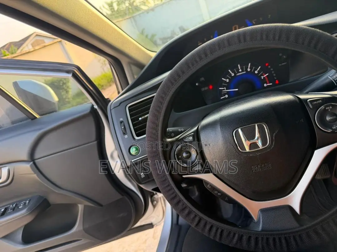 Honda Civic EX 4dr Sedan (1.8L 4cyl CVT) 2014 Silver