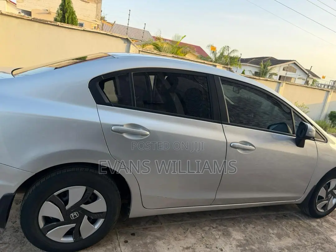 Honda Civic EX 4dr Sedan (1.8L 4cyl CVT) 2014 Silver