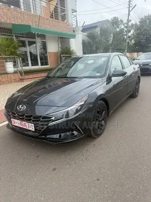 Hyundai Elantra SE 2022 Red
