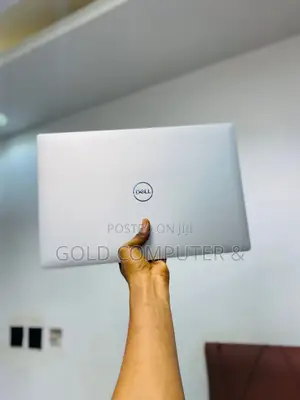 Laptop Dell Precision 15 5540 8GB Intel Core i5 SSD 256GB