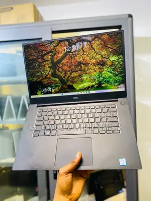Laptop Dell Precision 15 5540 8GB Intel Core i5 SSD 256GB