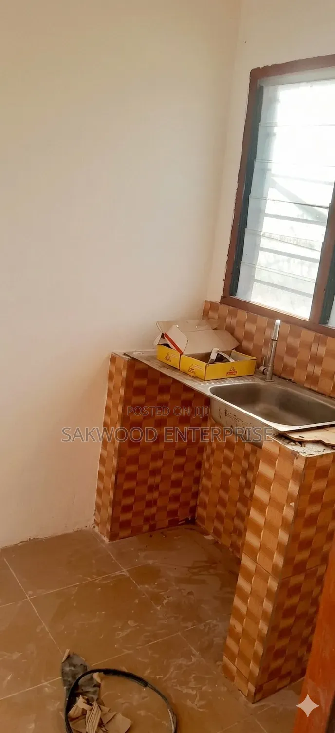 1bdrm Apartment in Sakwood Enterprise, Sasaabi for rent
