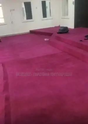 Thick and Fluffy Wine Carpet for Church Auditorium and Platforms
