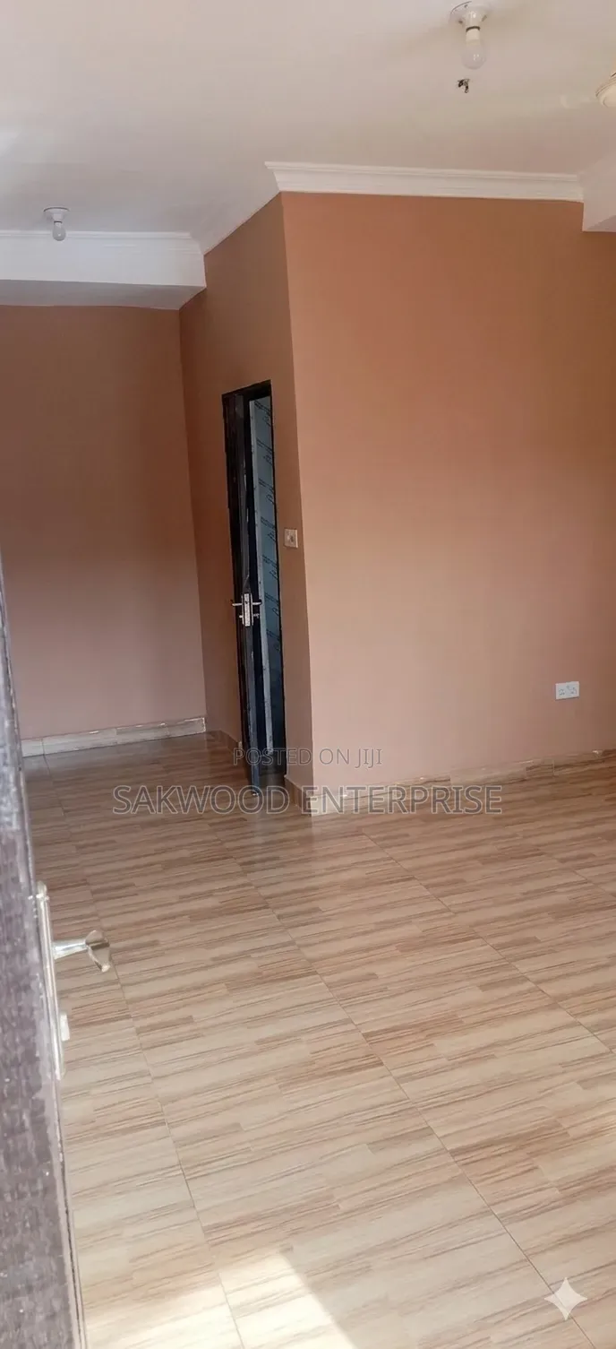 1bdrm Apartment in Sakwood Enterprise, Valley View Area for rent