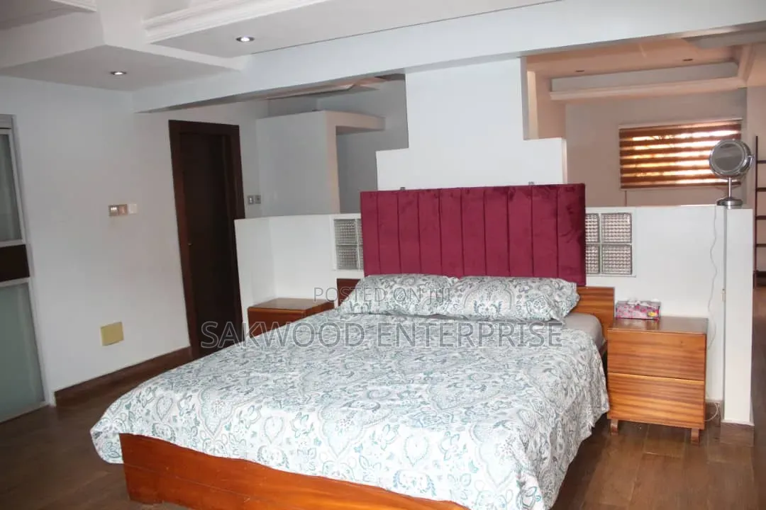 Furnished 4bdrm Farm House in Sakwood Enterprise, American House