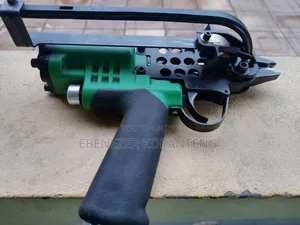 Pneumatic Hog Ring Plier/Cage Ring Air Powered