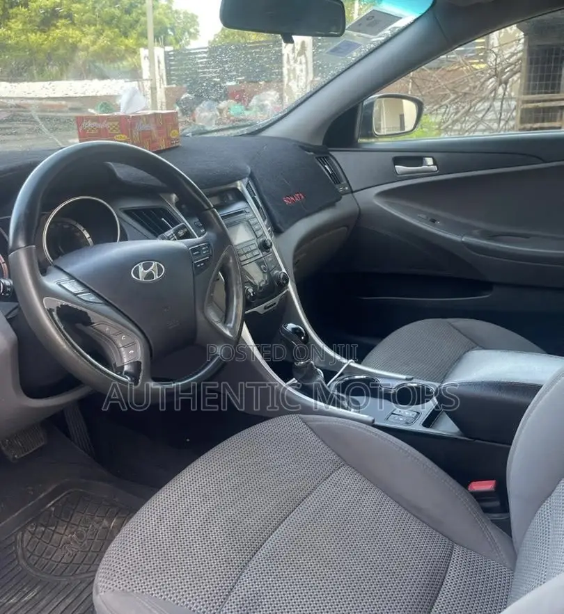 Hyundai Sonata 2013 Black