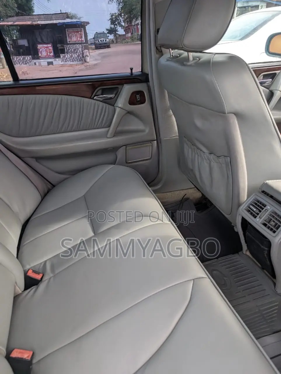 Mercedes-Benz E280 2000 Green