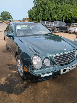 Mercedes-Benz E280 2000 Green